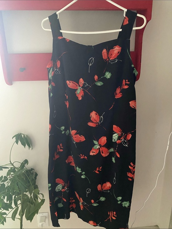 Jessica Dresses & Skirts - Jessica Black Floral Dress Ladies Clothes